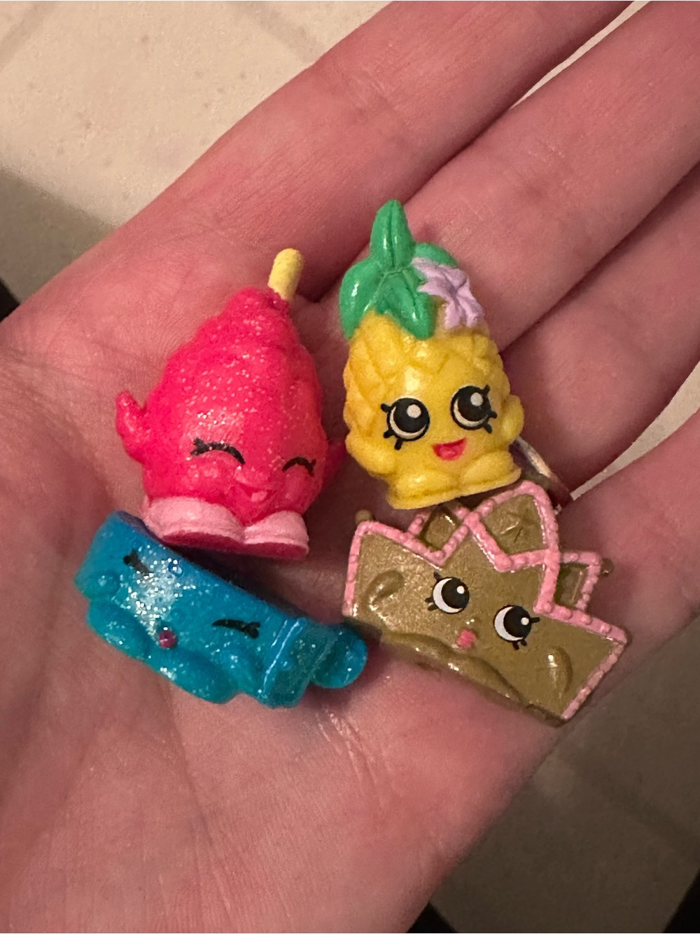 Shopkins rare and ultra rare 4 pieces